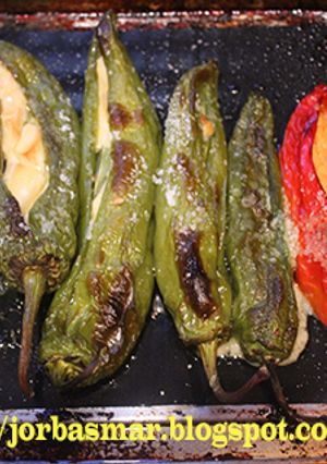 Foto principal de Pimientos italianos al horno rellenos