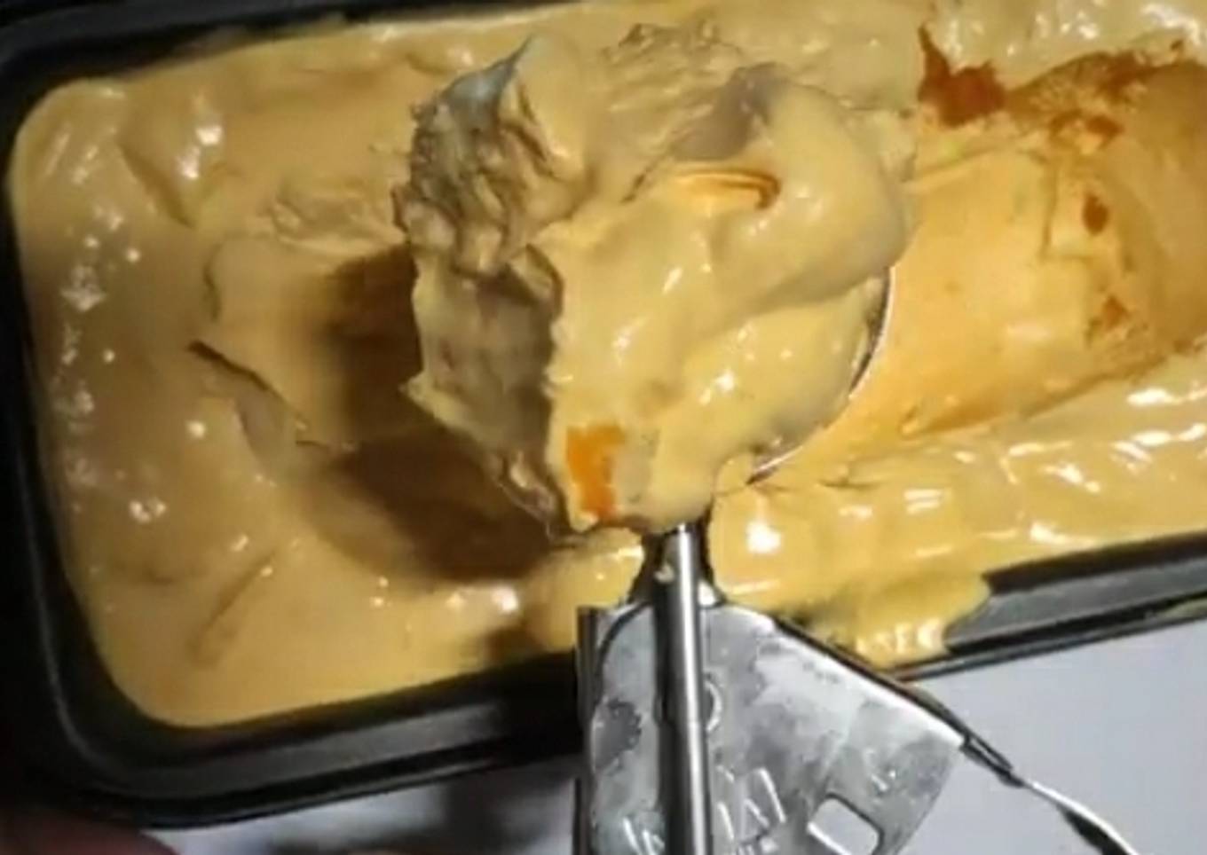 Creamy Mango Ice cream
