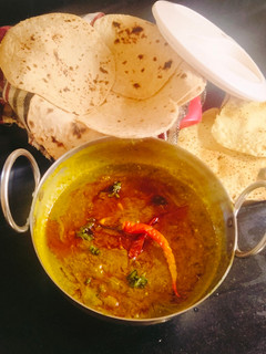 A picture of Garlic spinach 😋😋 curry Lehsuni palak 😋.