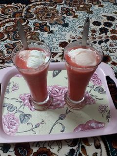 عکسی از دستور آب هندونه و بستنی خاطره😋😍