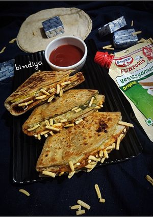 વેજ રોટી ટાકોસ રેસીપી મુખ્ય ફોટો