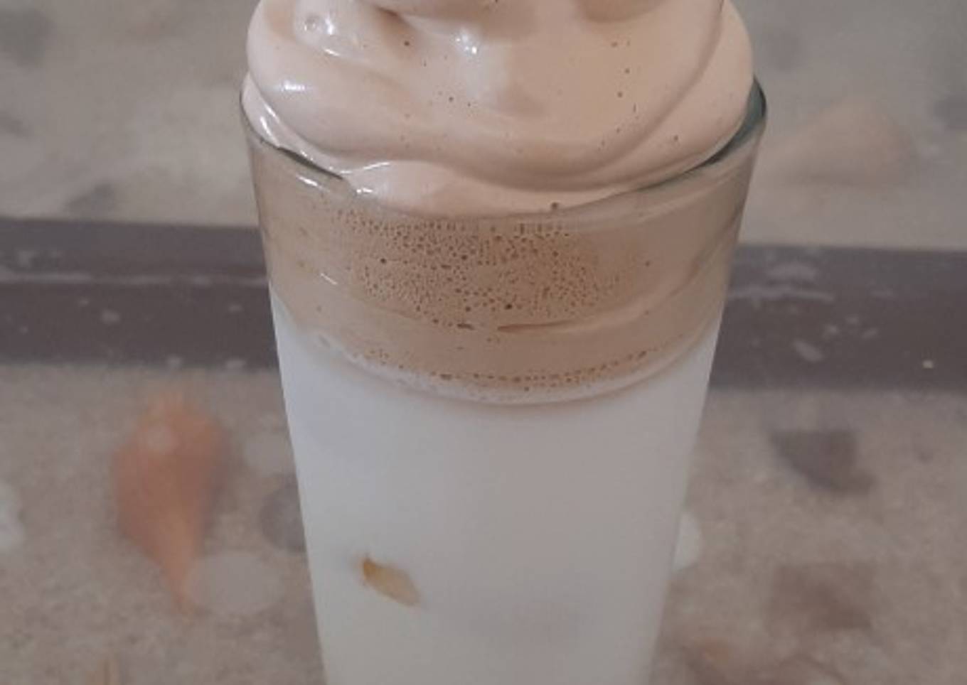 Dalgona coffe ala cafe istimewa