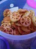 Kue kembang goyang