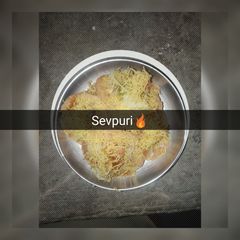 A picture of Sizzling Sev Puri.