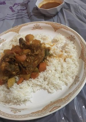 صورة لوصفة مرق دجاج بالخضار (صالونه)