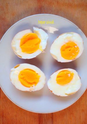 Foto resep Trik merebus telur matang dalam 5 menit