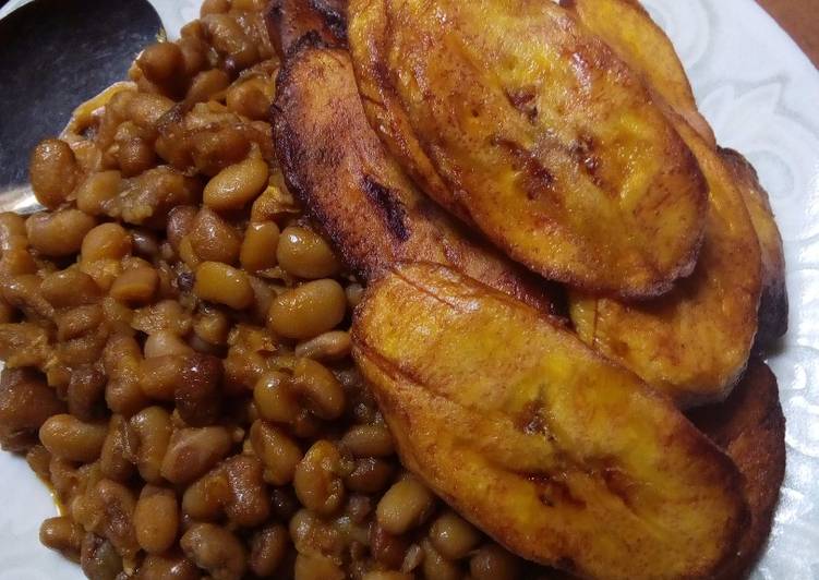 Beans and fried plantain