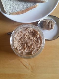 Una foto de Crema de cacahuetes casera rápida
