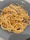 Spaghettoni con stracchino, speck e noci