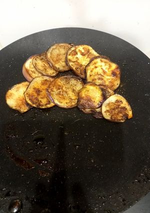 A picture of Fried baigan 🍆 🍆.