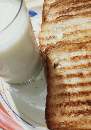 A picture of Grilled bread.