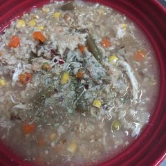 A picture of Sumac Chicken Soup.