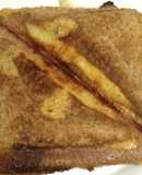 Tostado de jamón y queso en sandwichera