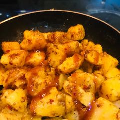 A picture of Khatti Meethi aalo chaat.