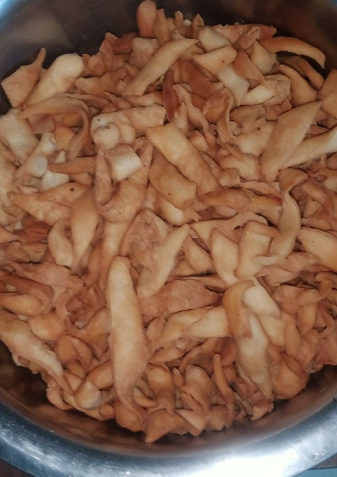 नमक पारे (namak pare recipe in Hindi) रेसिपी मुख्य फोटो