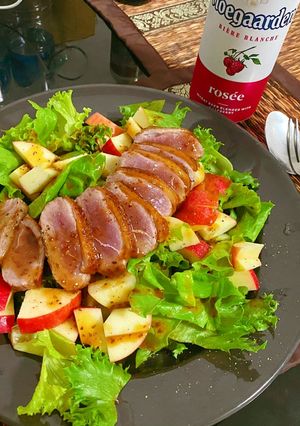 รูปของ สลัดอกเป็ดซอสส้ม Duck Breast Salad with Orange Sauce