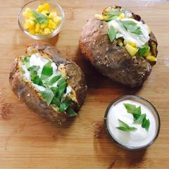 A picture of Bake potatoes.