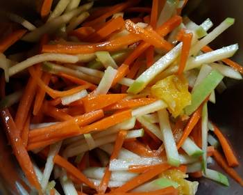 Popular Recipe Apple and Carrot Salad Savory Delicious