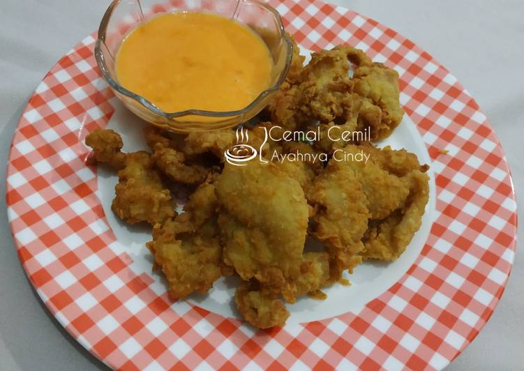 Kulit Krispi dengan Saus Keju Ala Richeese