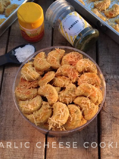 Foto resep Garlic Cheese Cookies