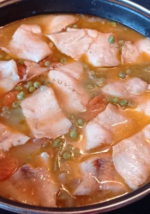 Una foto de 154. Filetes de merluza con menestra