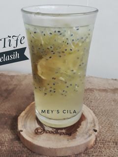 Foto resep ES TIJE Selasih