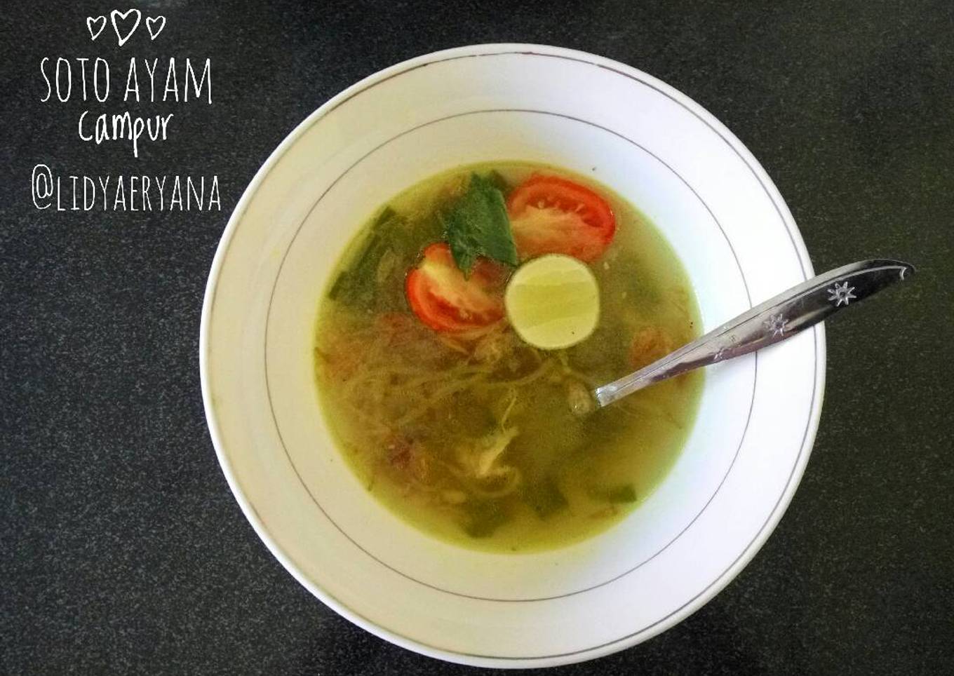 Soto ayam campur