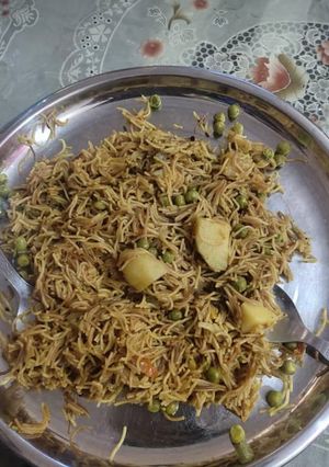 A picture of Namkeen seviyan.