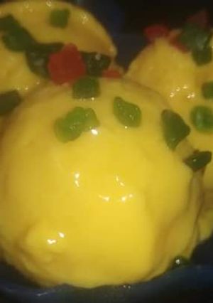 A picture of Mango ice cream.
