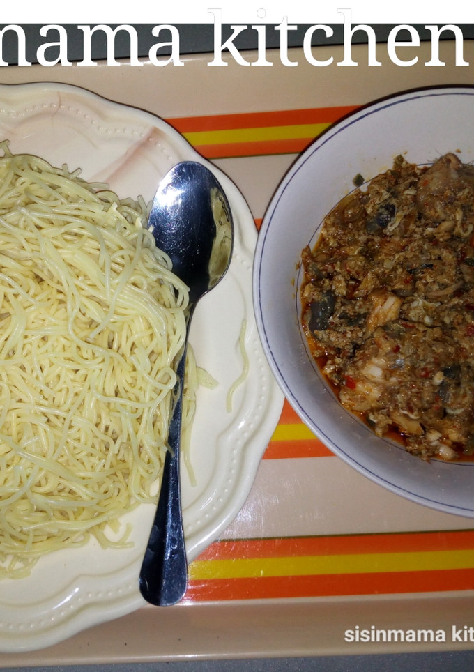 A picture of Spaghetti & egg source.