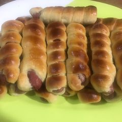 A picture of Sausage Roll.