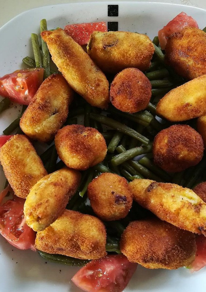 Una foto de Croquetas de puré Maggi y jamón