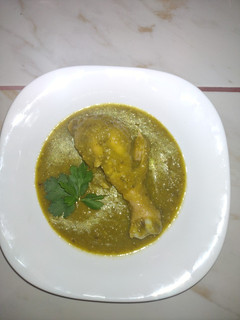 Una foto de Pollo en salsa verde