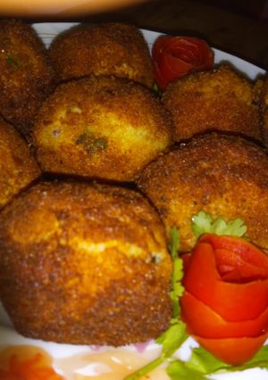 A picture of Mashed potatoes fried.