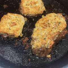Beef tenderloin with smoked gouda crust A picture of Beef tenderloin with smoked gouda crust.