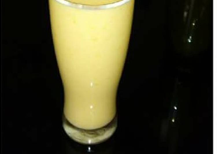 How to Make Quick Mango Milkshake