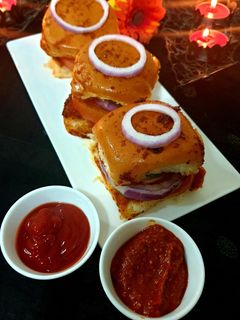 मसाला पाव सैंडविच (masala pav sandwich recipe in Hindi) रेसिपी मुख्य फोटो