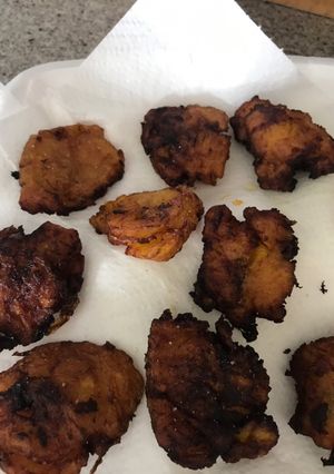 A picture of Patacones.
