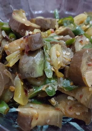 Foto resep Tumis Terong Ungu Cabe Hijau dengan Sambal Dimsum Minyak Pedas
