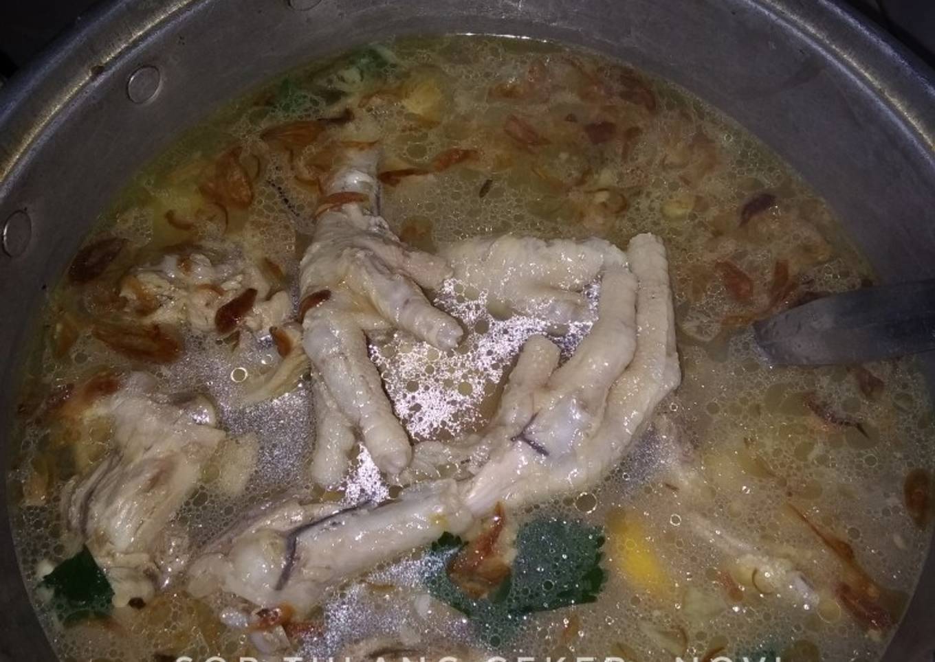 Sop ceker tulang ayam