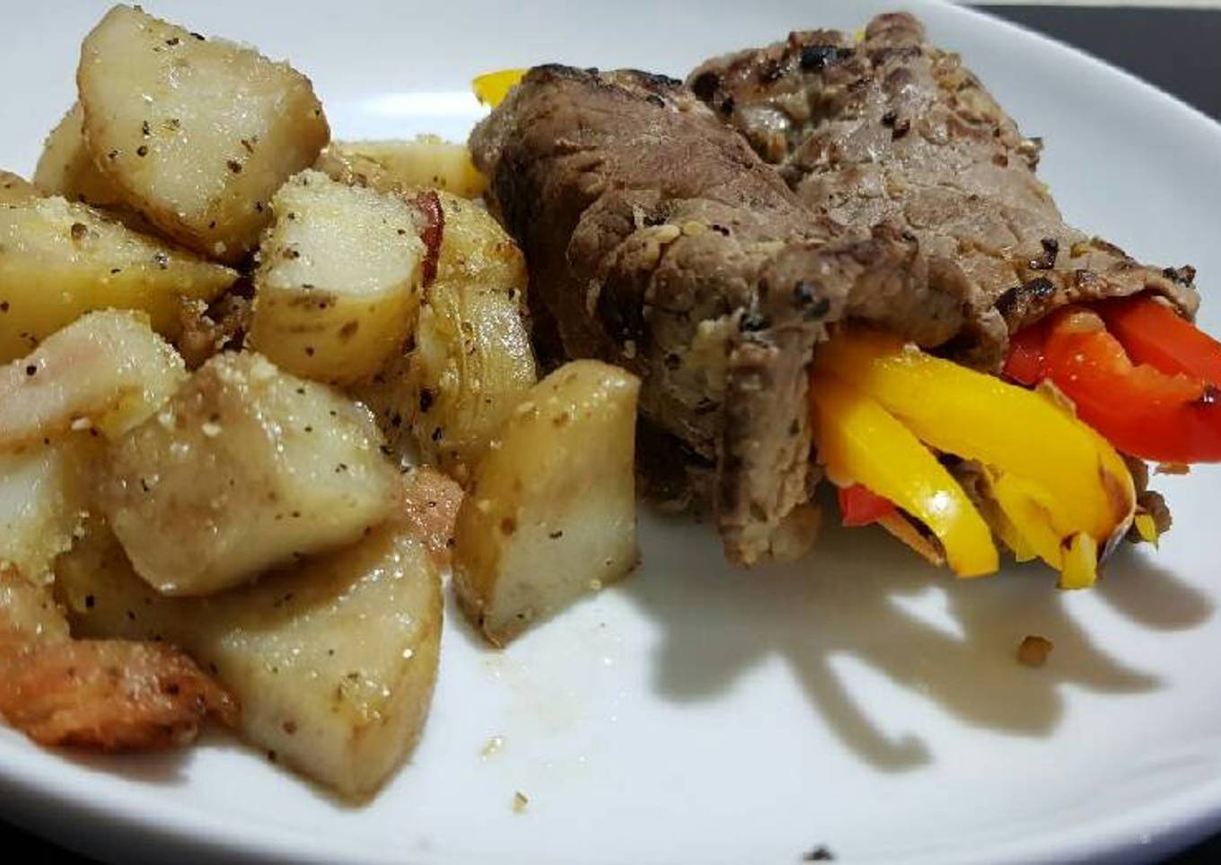 Rollitos de bisteces con morrón