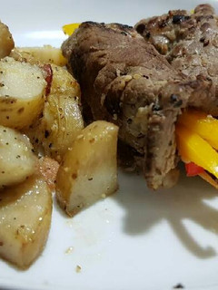 Una foto de Rollitos de bisteces con morrón
