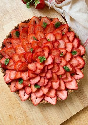Foto resep Vegan strawberry vanilla kedelai tart #dairyfree #refinedsugarfree #eggless