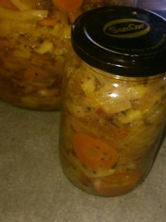 Una foto de Pickles mixto