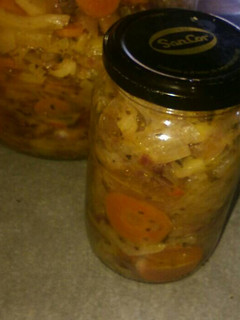 Una foto de Pickles mixto