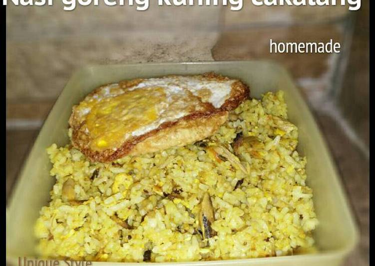 Cara Gampang Menyiapkan Nasi goreng kuning cakalang, Bikin Ngiler