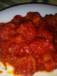 Una foto de Carne con tomate