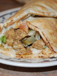 Una foto de Shawarma de pollo