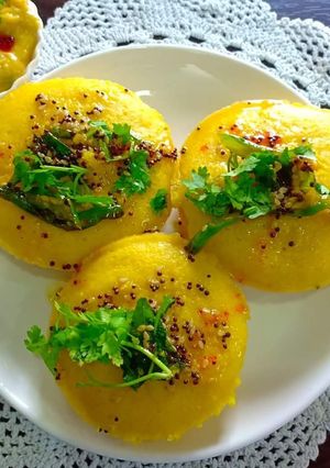 A picture of Dhokla idli.