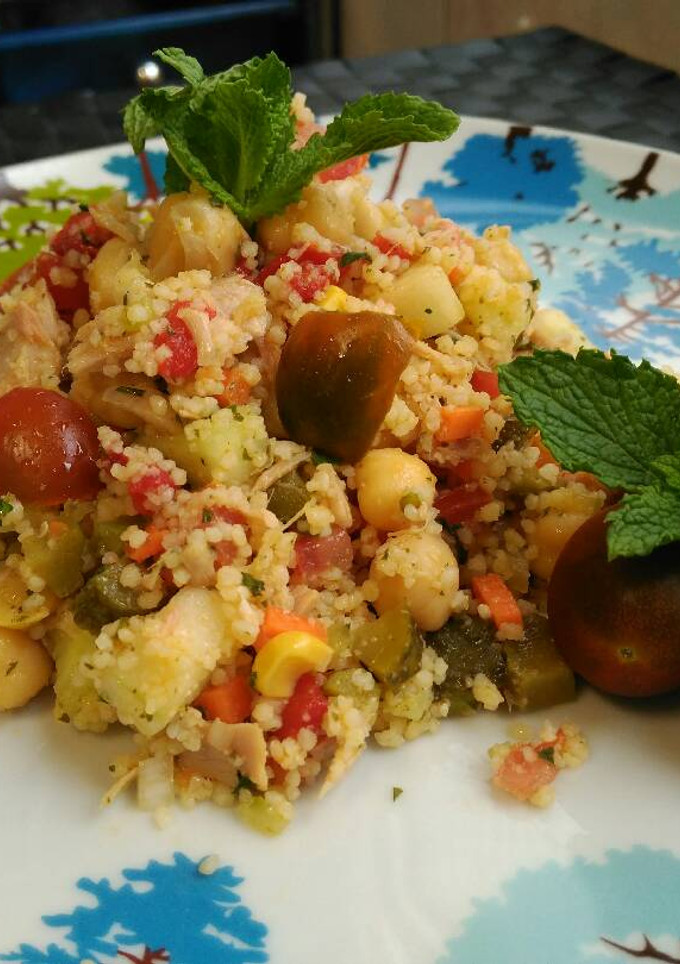 Una foto de Ensalada de garbanzos con cuscús